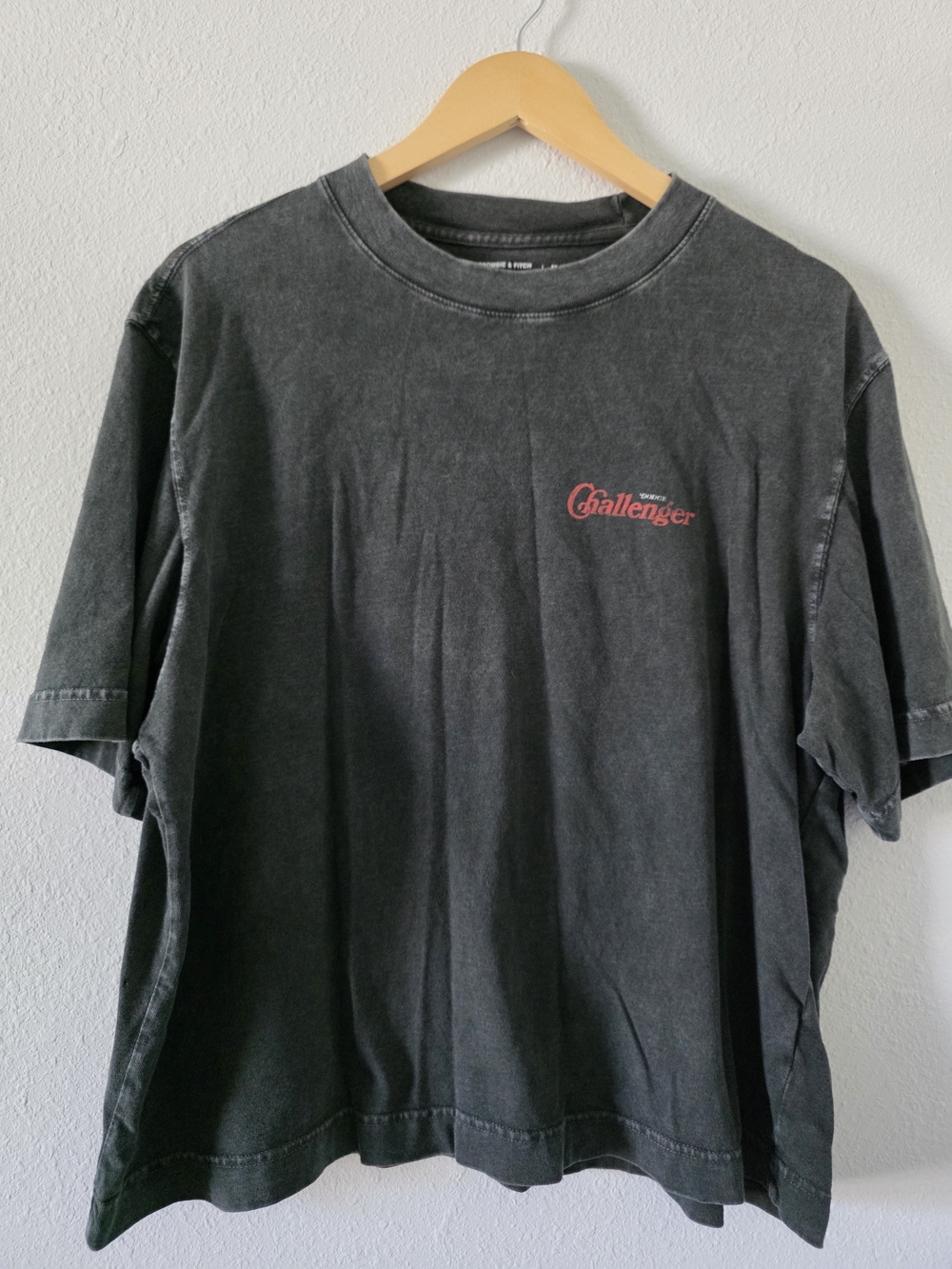 Black Graphic Crewneck T‑Shirt - Red Logo